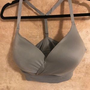 Victoria’s Secret limited seam bra NWOT